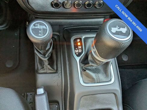 Used 2021 Jeep Wrangler Sport AWD/4WD image 21