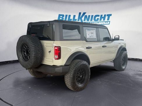 New 2025 Ford Bronco 4-Door image 5