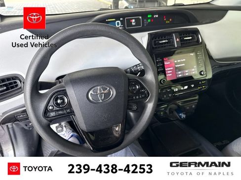 Used 2020 Toyota Prius LE FWD image 12