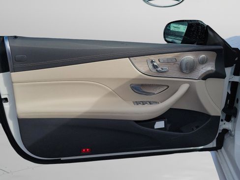 Used 2022 Mercedes-Benz E 450 Cabriolet image 18