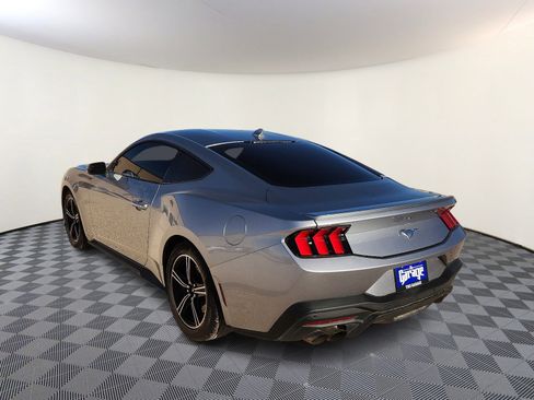 Used 2024 Ford Mustang Premium image 3