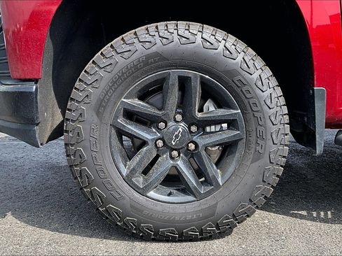 Used 2022 Chevrolet Silverado 1500 LT Trail Boss w/ Safety Package image 8