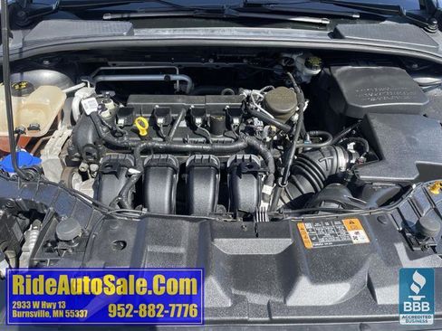Used 2016 Ford Focus SE w/ SE Cold Weather Package FWD image 21