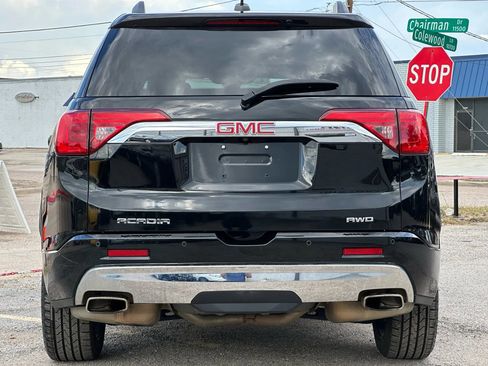 Used 2019 GMC Acadia Denali image 6