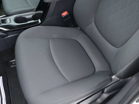Used 2022 Toyota Corolla LE FWD image 17