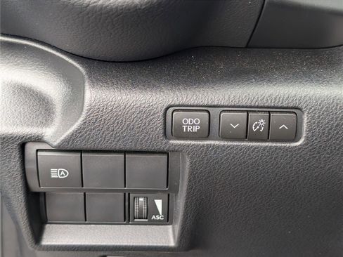 Used 2025 Lexus IS 350 F Sport w/ Navigation Package image 23