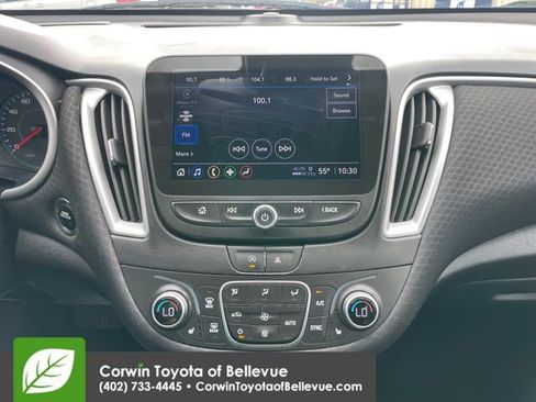 Used 2024 Chevrolet Malibu LT FWD image 12