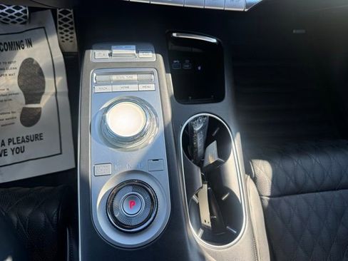 Used 2024 Genesis GV70 3.5T Sport w/ Sport Prestige Package image 34