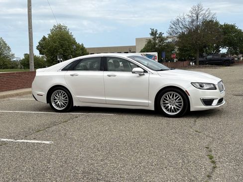 Used 2017 Lincoln MKZ Select w/ Select Plus Package AWD/4WD image 49