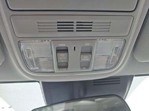 Used 2022 Honda CR-V EX image 32