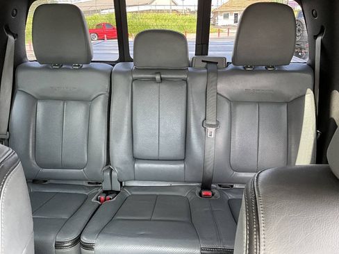 Used 2011 Ford F150 Platinum AWD/4WD image 11