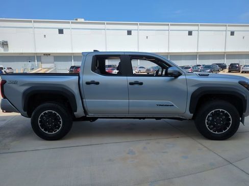 Certified 2024 Toyota Tacoma TRD Off-Road w/ TRD Off Road Premium Package image 4