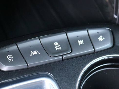 Used 2021 Chevrolet TrailBlazer ACTIV w/ Convenience Package FWD image 18