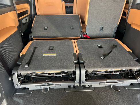 New 2025 Volkswagen ID. Buzz Pro S image 16