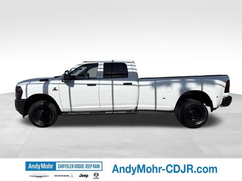 New 2026 RAM 3500 Tradesman AWD/4WD image 4
