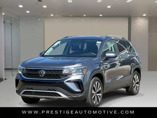 Used 2022 Volkswagen Taos SE w/ Panoramic Sunroof Package FWD video 1
