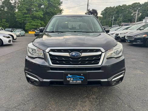 Used 2017 Subaru Forester 2.5i Premium AWD/4WD image 2