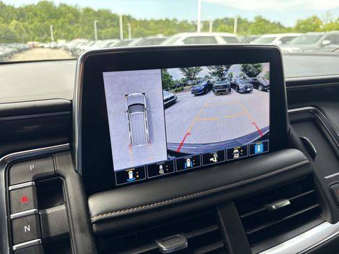 Used 2021 GMC Yukon AT4 w/ AT4 Premium Package AWD/4WD image 22