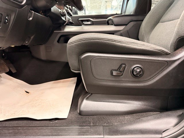 Used 2019 RAM 1500 Big Horn AWD/4WD image 5