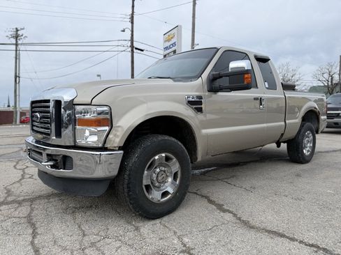 Used 2008 Ford F250 XLT image 2