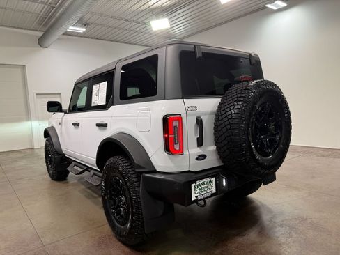 Used 2024 Ford Bronco Wildtrak AWD/4WD image 35