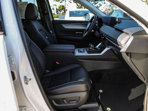 New 2026 MAZDA CX-90 Plug-In Hybrid w/ Preferred image 17