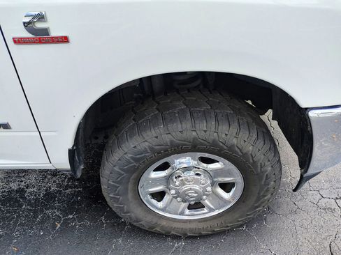 Used 2020 RAM 3500 Tradesman image 16