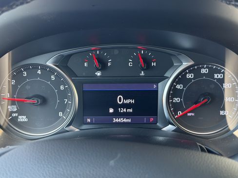 Used 2023 GMC Terrain SLT FWD image 34