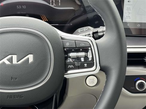 New 2025 Kia Sorento S w/ Panoramic Sunroof Package image 8