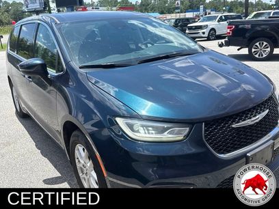 Used 2023 Chrysler Pacifica Touring-L
