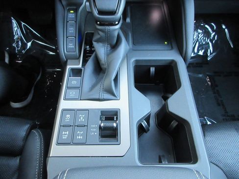 Used 2024 Toyota Land Cruiser image 48