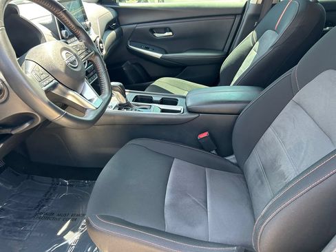 Used 2024 Nissan Sentra SR FWD image 11
