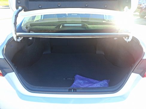 Certified 2025 Toyota Camry image 28