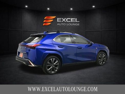 Used 2022 Lexus UX 200 F Sport w/ F Sport Premium Package image 7