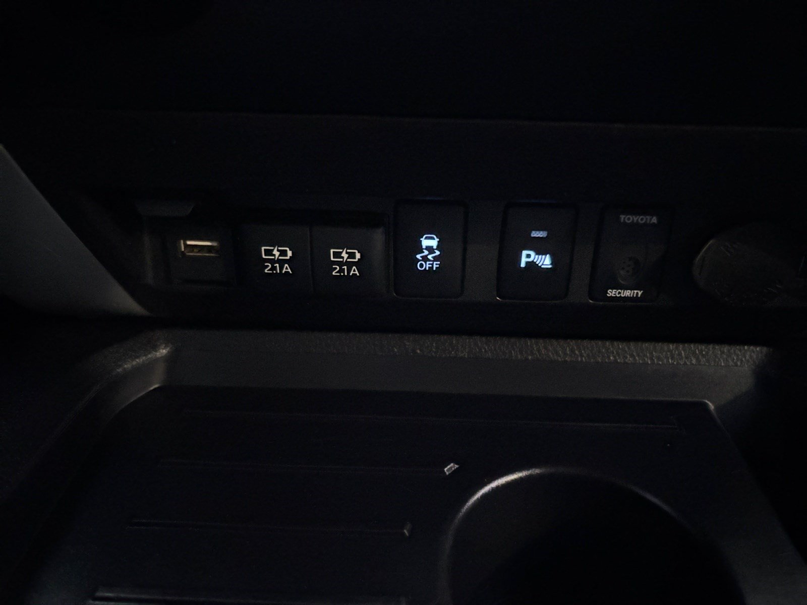 Used 2021 Toyota Tundra Platinum AWD/4WD image 27
