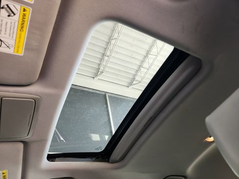 Used 2021 Honda CR-V Touring image 27