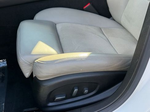 Used 2017 Cadillac CTS V w/ Luxury Package image 28