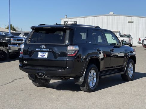 Used 2020 Toyota 4Runner SR5 image 7