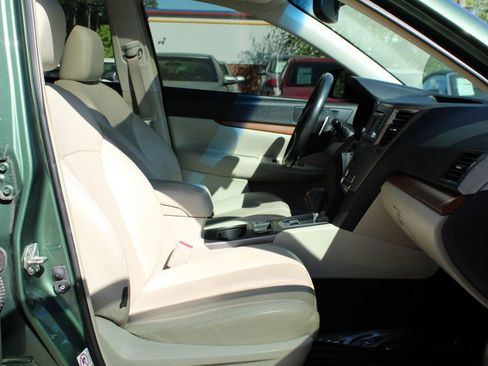 Used 2014 Subaru Outback 3.6R Limited w/ Moonroof Package image 27