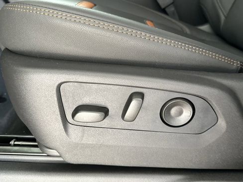 New 2026 GMC Sierra 2500 AT4 w/ AT4 Premium Plus Package image 15