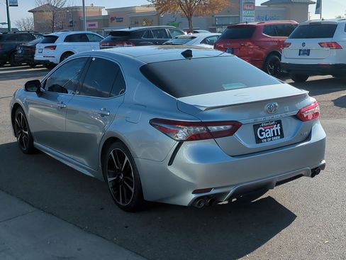 Used 2019 Toyota Camry XSE image 8