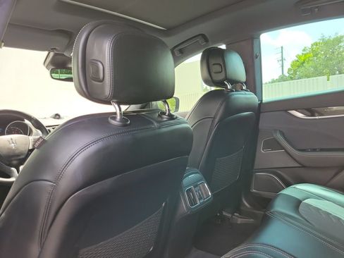 Used 2019 Maserati Levante S GranLusso AWD/4WD image 18