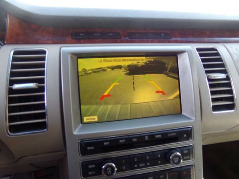 Used 2010 Ford Flex Limited FWD image 60