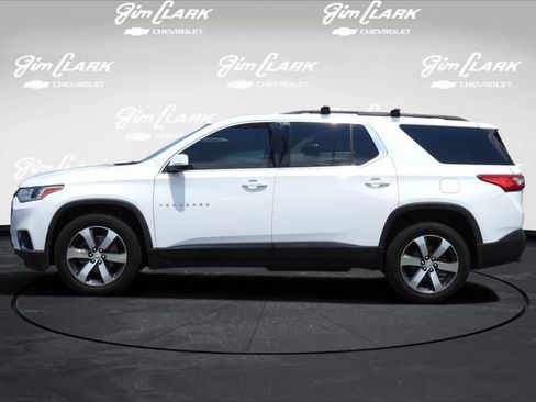 Used 2021 Chevrolet Traverse LT w/ LT Premium Package FWD image 21