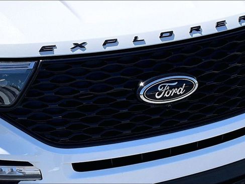 Used 2023 Ford Explorer ST w/ Equipment Group 401A AWD/4WD image 30