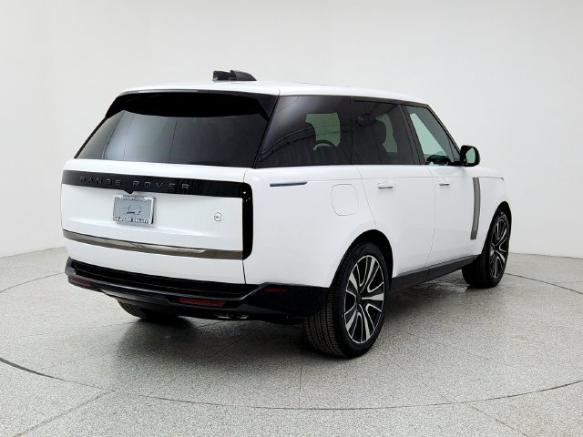 New 2026 Land Rover Range Rover SV AWD/4WD image 5