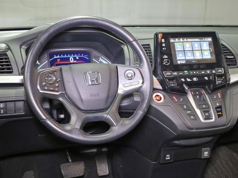 Certified 2023 Honda Odyssey EX-L image 2