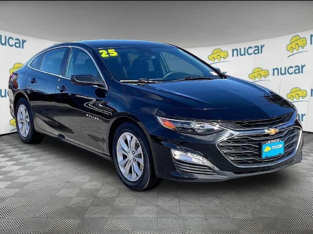 Used 2025 Chevrolet Malibu LT FWD image 1