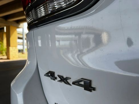 Used 2021 Jeep Grand Cherokee Limited w/ Trailer Tow Group IV image 22