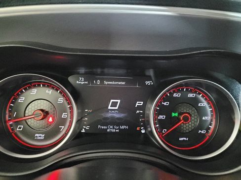 Used 2022 Dodge Charger SXT RWD image 23